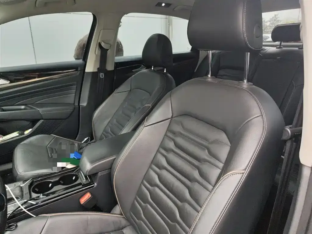 Volkswagen Passat 2021 из CN, фото 8