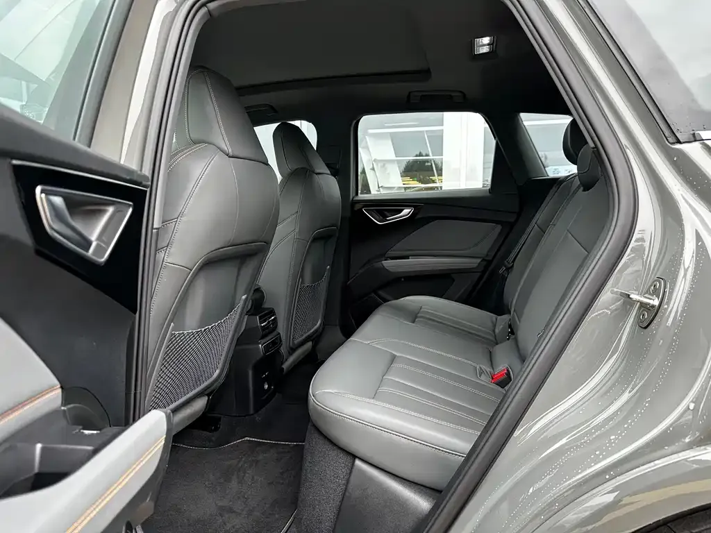 Audi Q4 e-tron 2023 из CN, фото 8