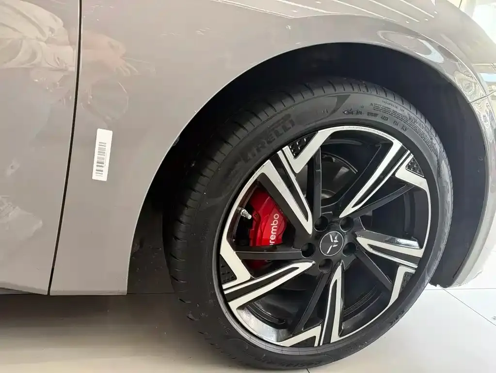 Hongqi EH7 2024 из CN, фото 7