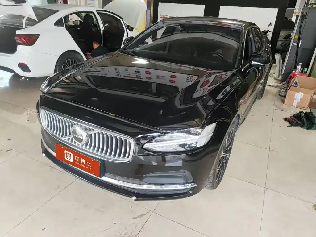 Volvo S90 2022 из CN, фото 1