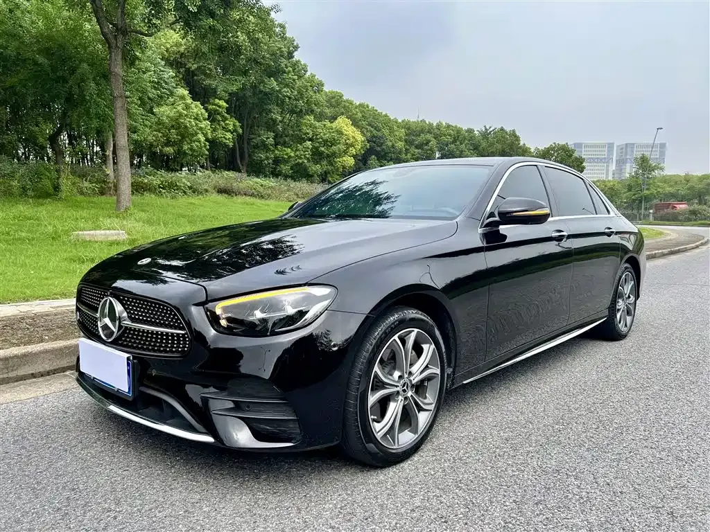 Mercedes-Benz E-Class 2023 из CN, фото 1