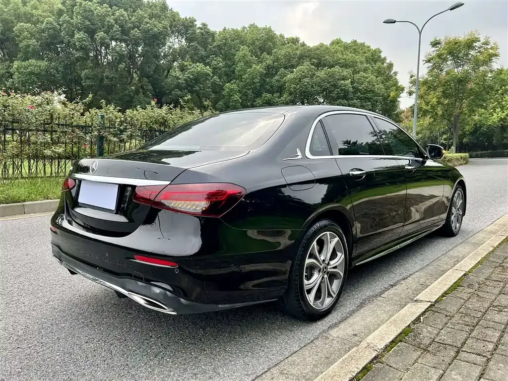 Mercedes-Benz E-Class 2023 из CN, фото 10