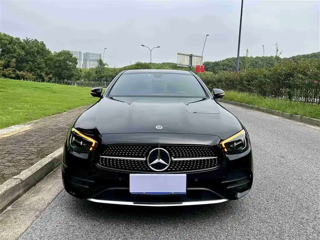 Mercedes-Benz E-Class 2023 из CN, фото 2