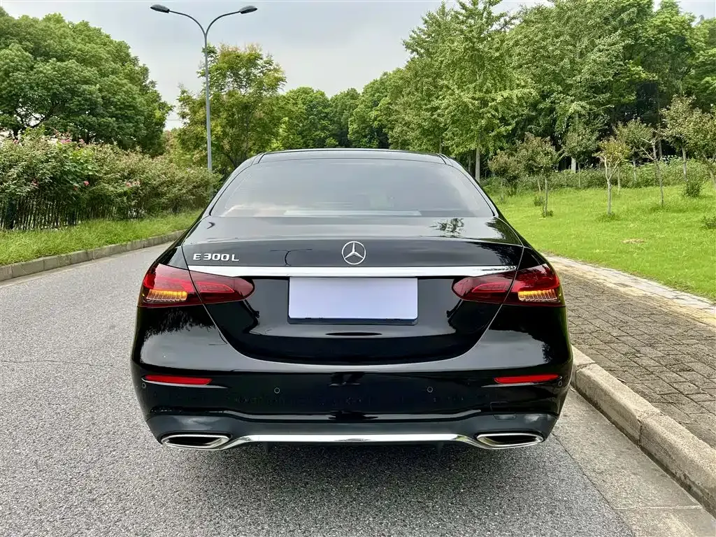 Mercedes-Benz E-Class 2023 из CN, фото 3