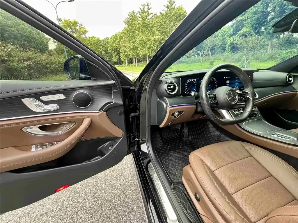 Mercedes-Benz E-Class 2023 из CN, фото 4