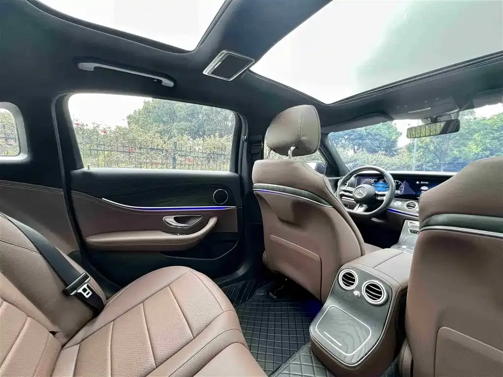 Mercedes-Benz E-Class 2023 из CN, фото 8