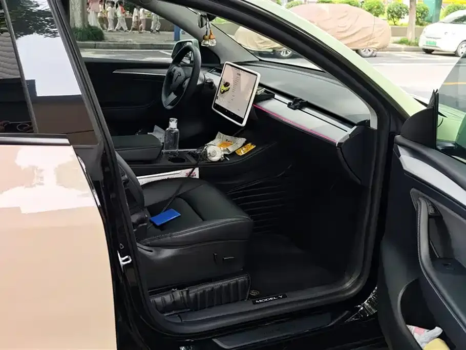 Tesla Model Y 2022 из CN, фото 8