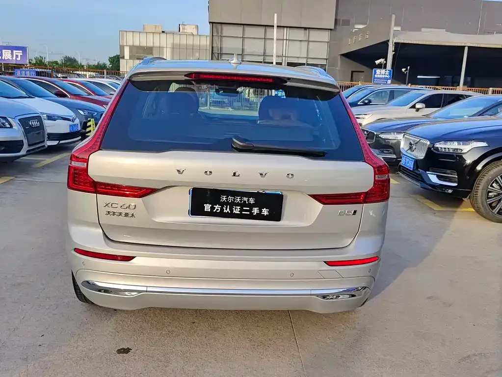 Volvo XC60 2023 из CN, фото 6