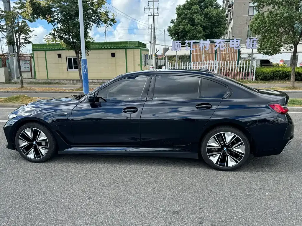 BMW i3 2023 из CN, фото 8