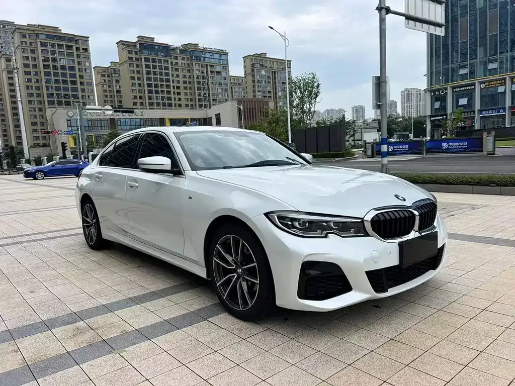 BMW 3 Series 2022 из CN, фото 3