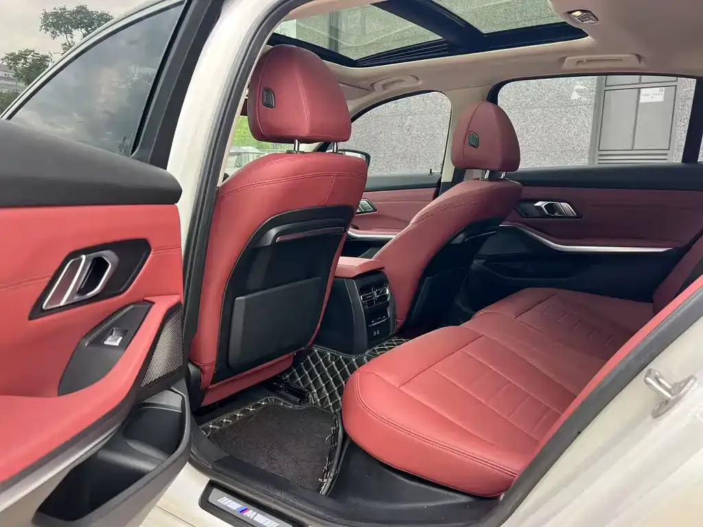 BMW 3 Series 2022 из CN, фото 7