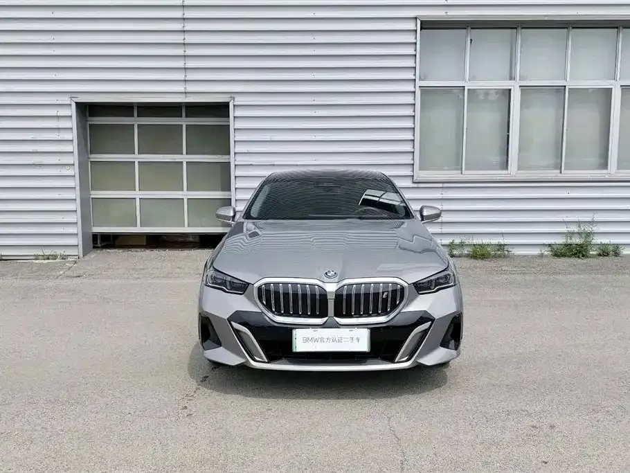 BMW i5 2024 из CN, фото 3