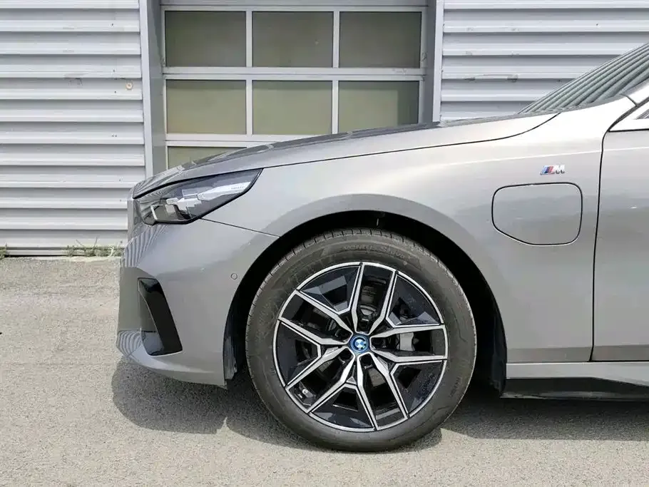 BMW i5 2024 из CN, фото 6