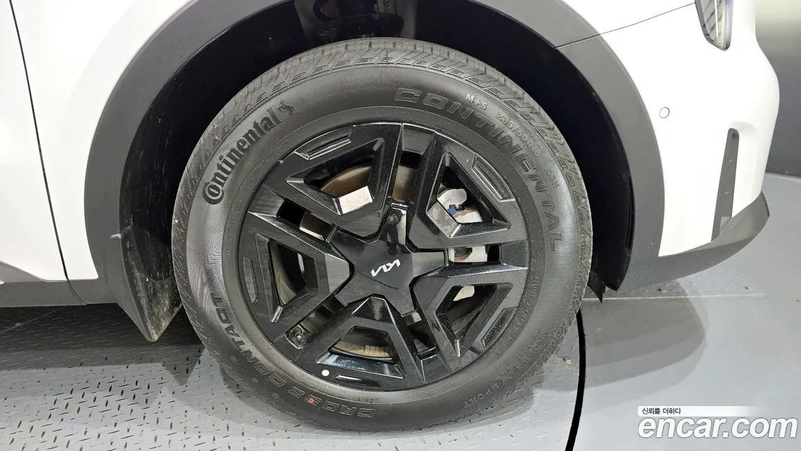 Kia Sorento — фото 5