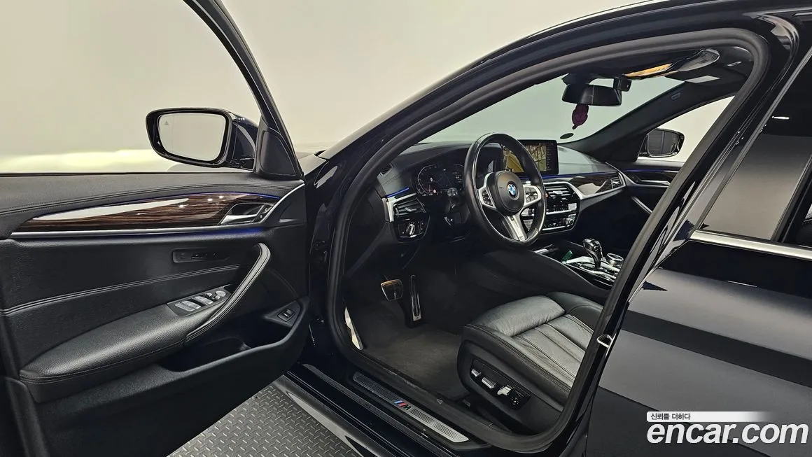BMW 5-Series 2021 из KR, фото 10