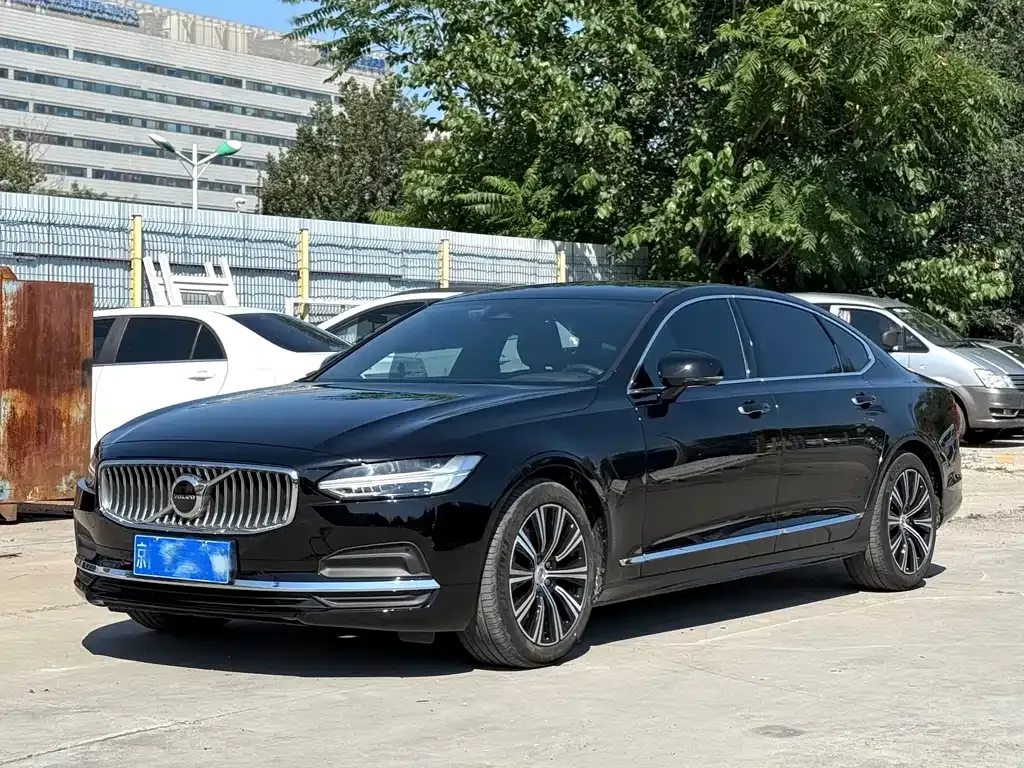 Volvo S90 2022 из CN, фото 1