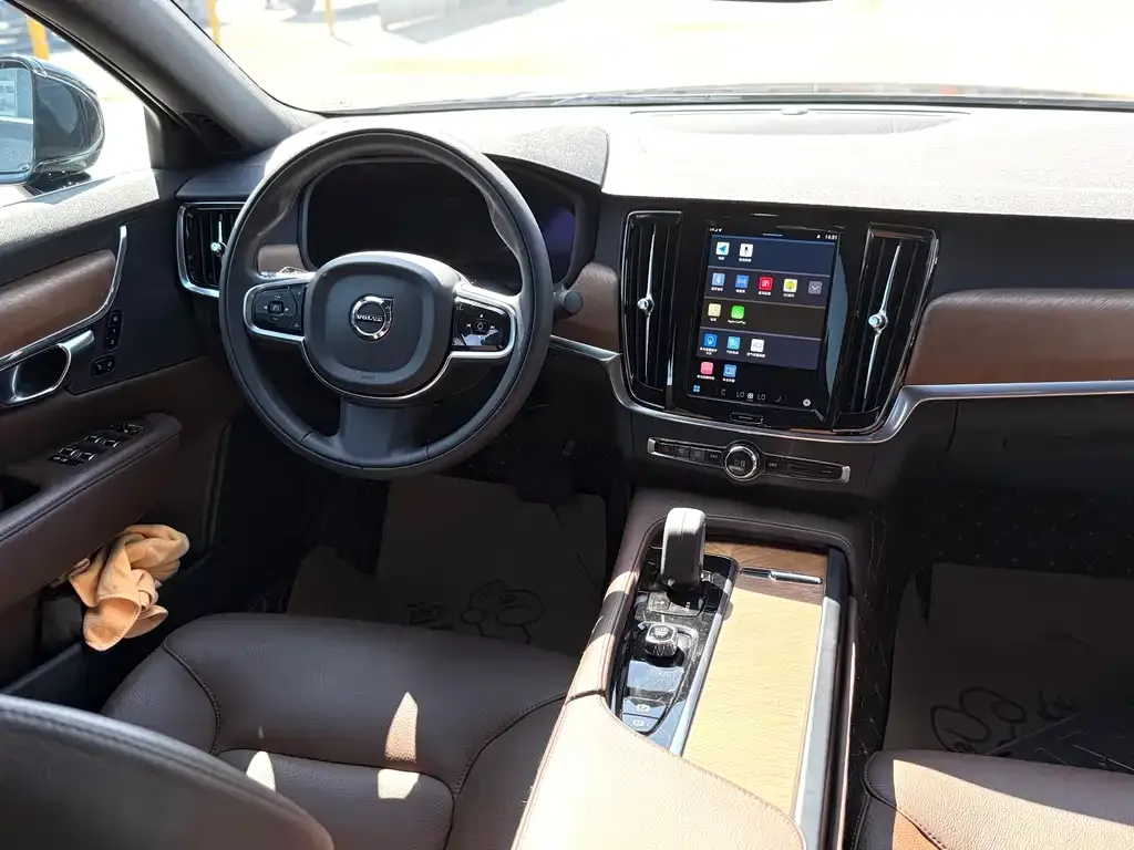 Volvo S90 2022 из CN, фото 10