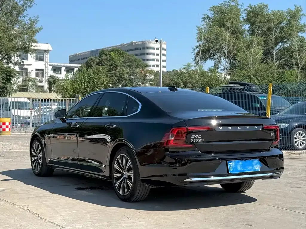 Volvo S90 2022 из CN, фото 6