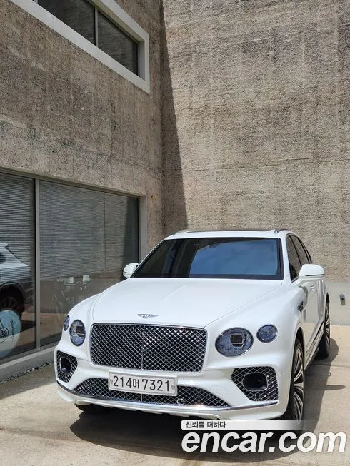 Bentley Bentayga — фото 3
