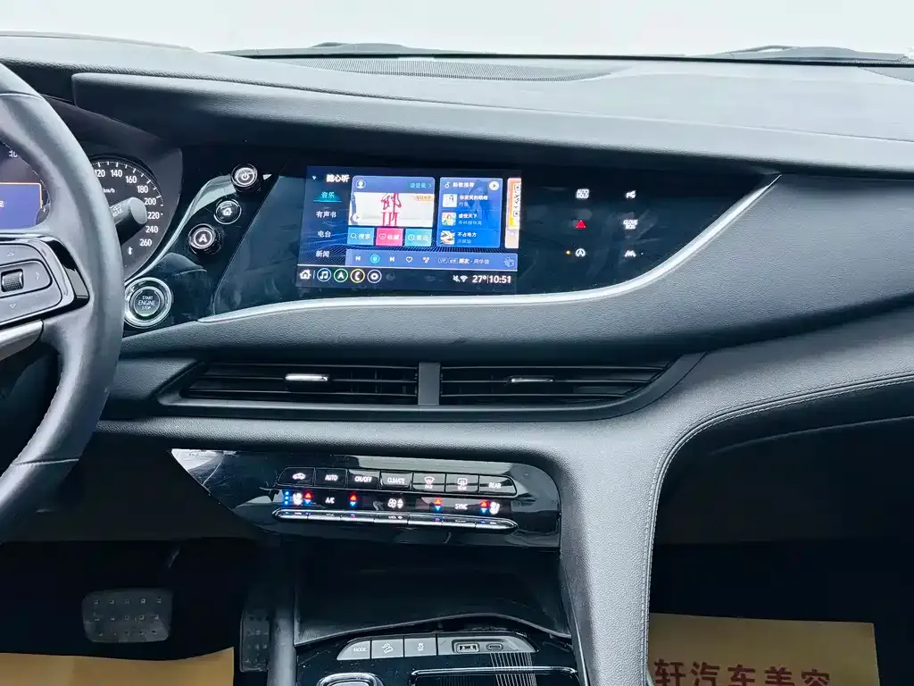 Buick Enclave — фото 10