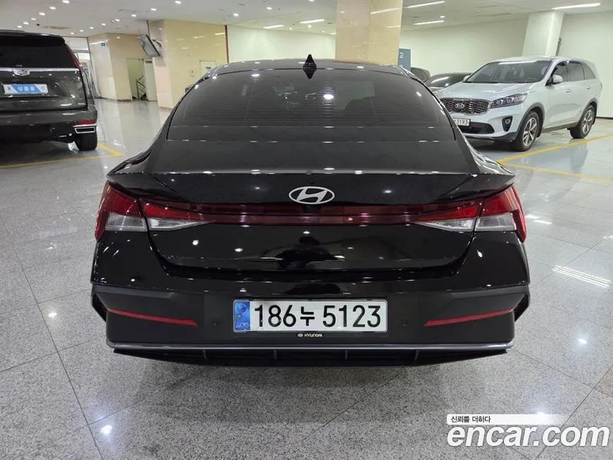 Hyundai AVANTE — фото 4