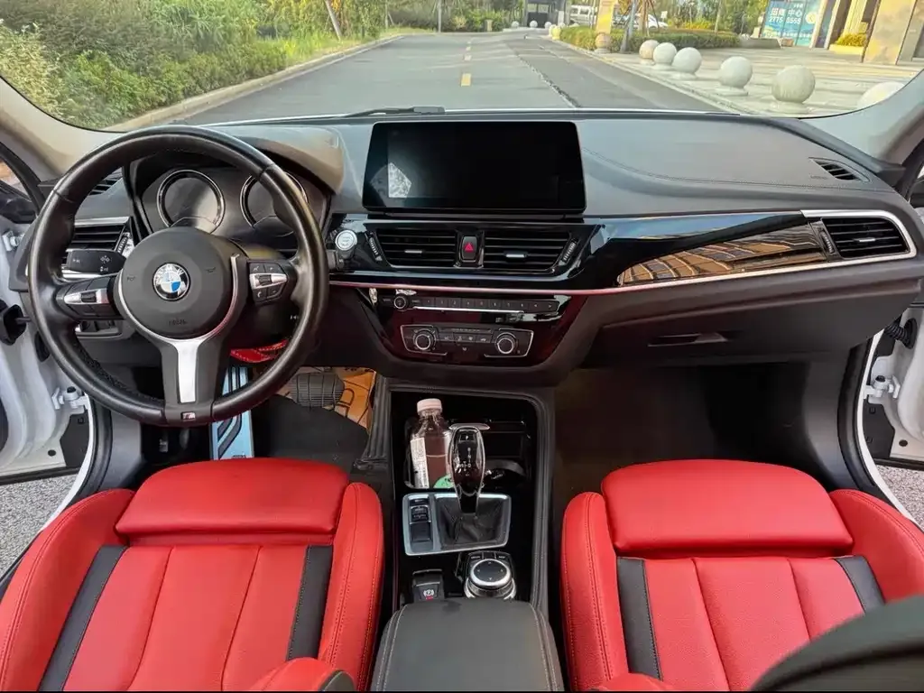 BMW 1 Series 2022 из CN, фото 4
