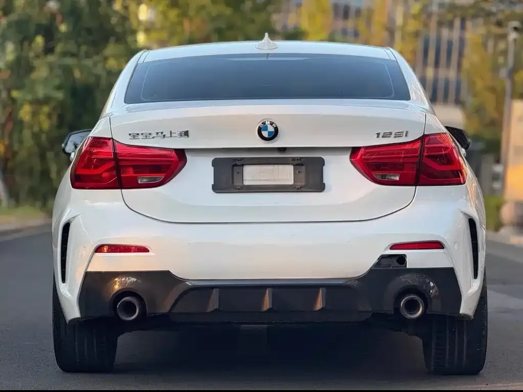 BMW 1 Series 2022 из CN, фото 5
