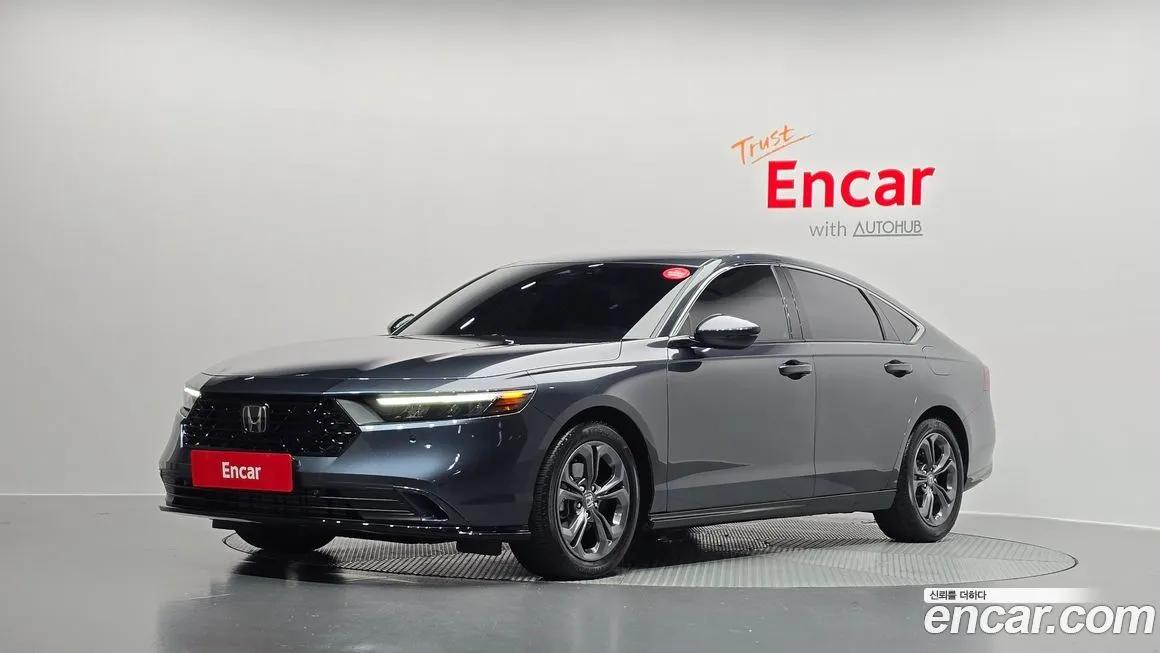 Honda Accord — фото 1
