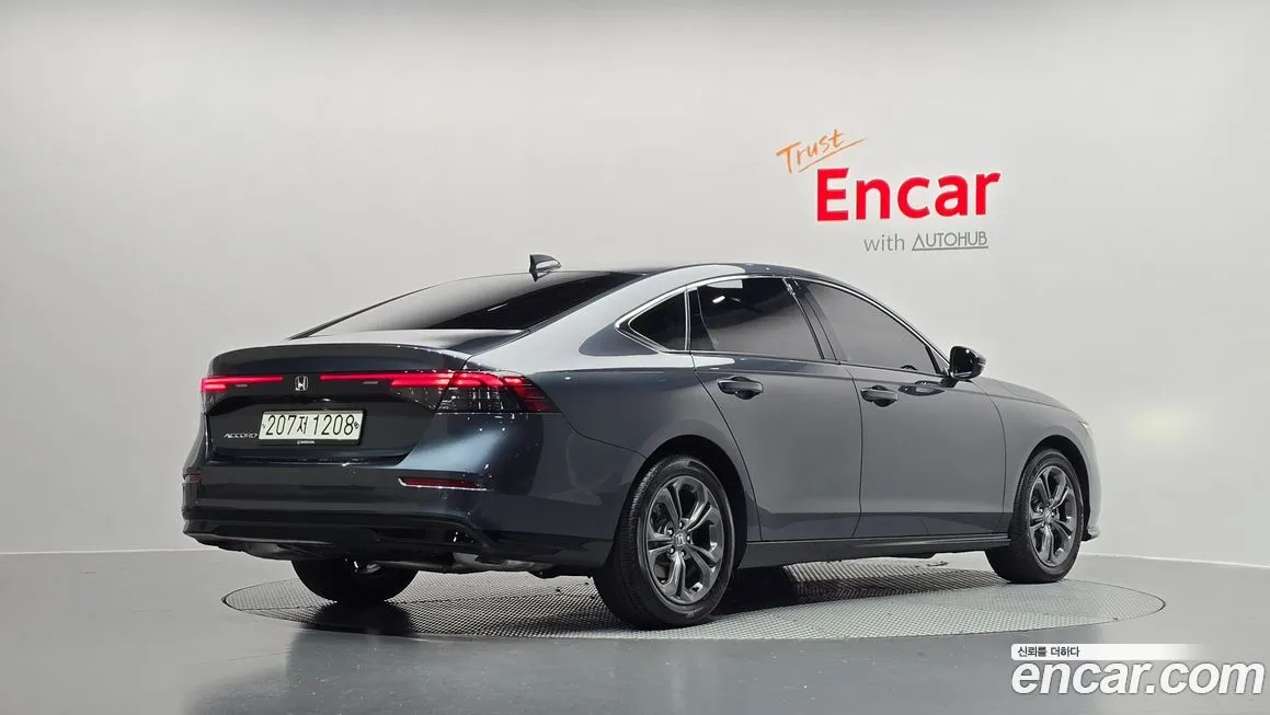 Honda Accord — фото 2