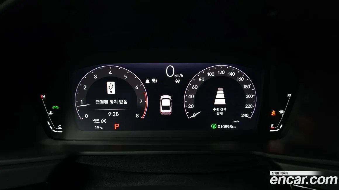 Honda Accord — фото 8