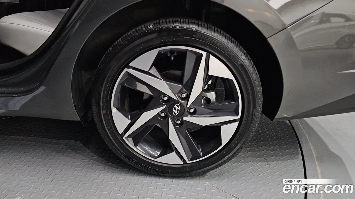 Hyundai AVANTE 2023 из KR, фото 5