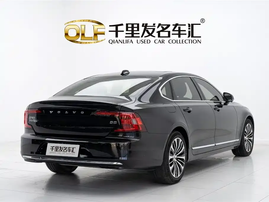 Volvo S90 2024 из CN, фото 6