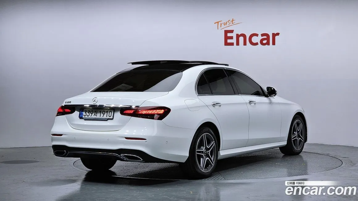 Mercedes-Benz E-Class 2023 из KR, фото 2