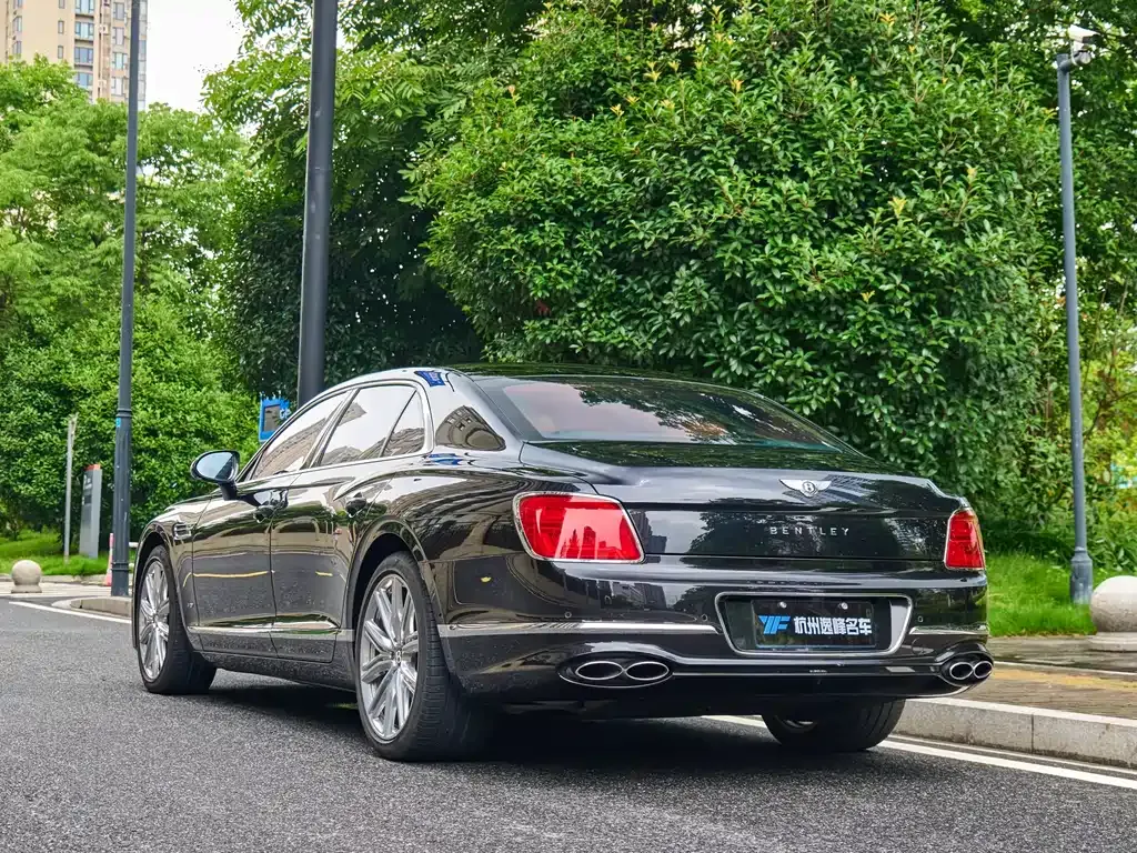 Bentley Flying Spur 2021 из CN, фото 7