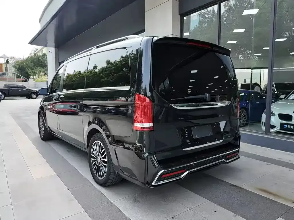 Mercedes-Benz V-Class 2022 из CN, фото 10
