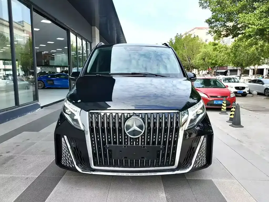 Mercedes-Benz V-Class 2022 из CN, фото 2