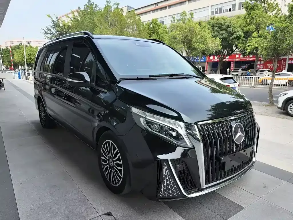 Mercedes-Benz V-Class 2022 из CN, фото 3