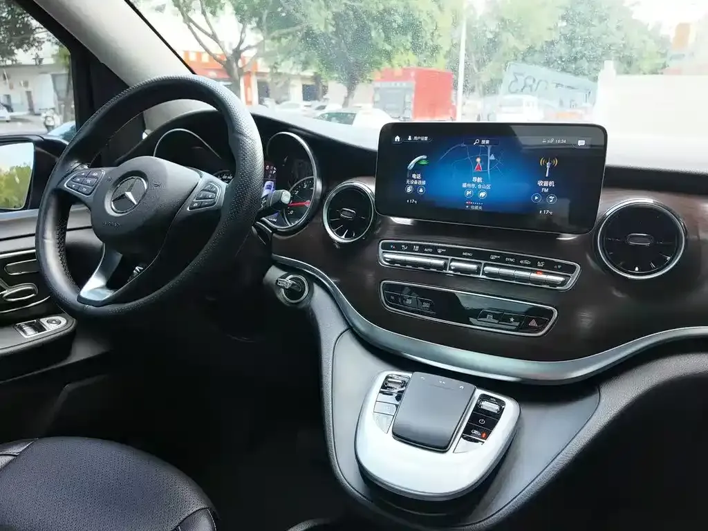 Mercedes-Benz V-Class 2022 из CN, фото 4