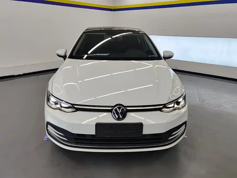 Volkswagen Golf 2022 из CN, фото 2