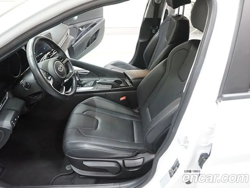Hyundai AVANTE — фото 10