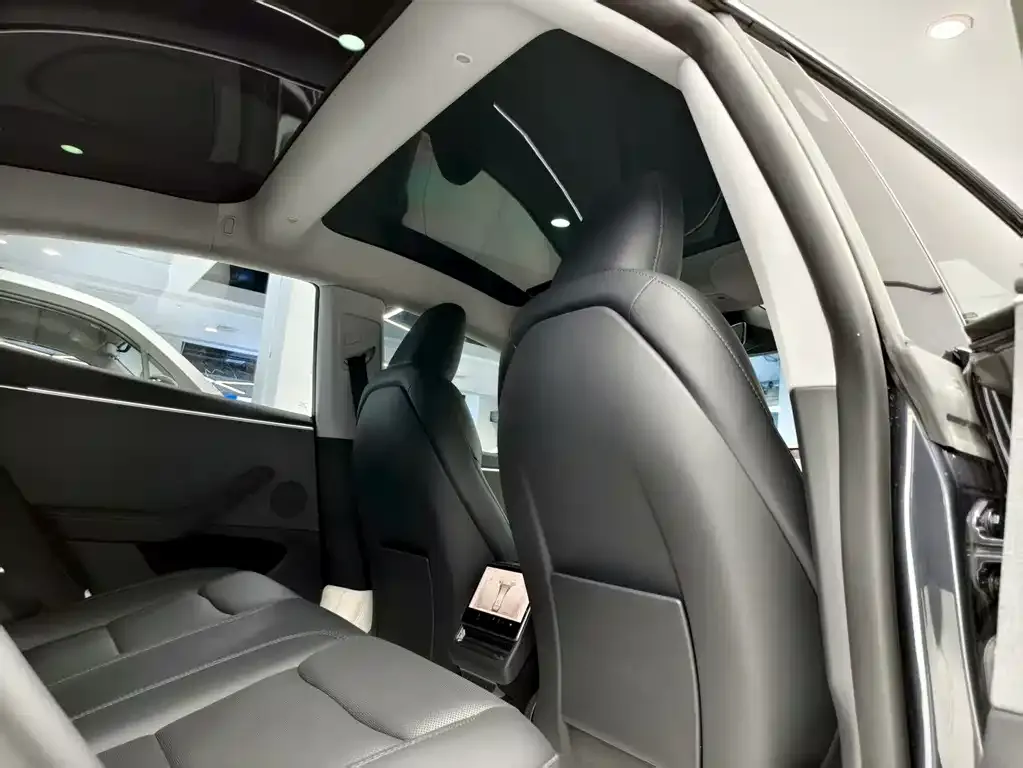 Tesla Model 3 2024 из CN, фото 10