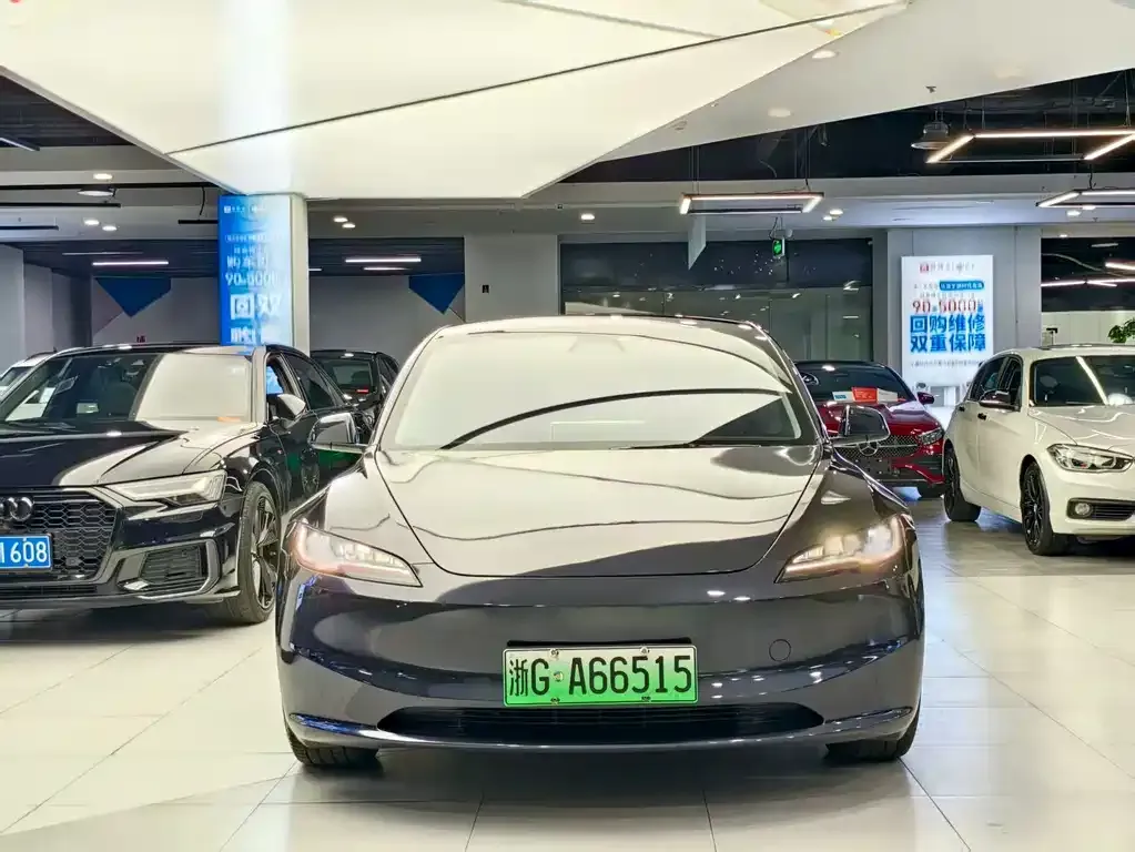Tesla Model 3 2024 из CN, фото 2