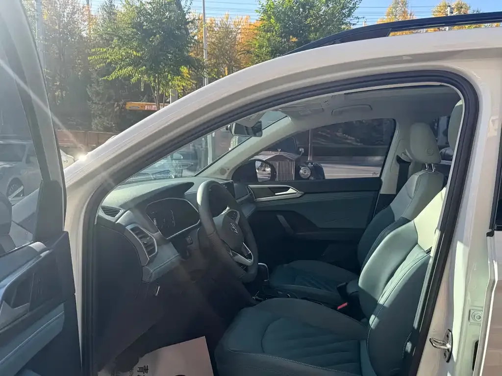 Volkswagen Tharu 2024 из CN, фото 10