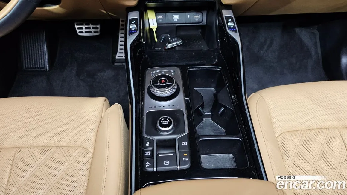 Kia Sorento — фото 9
