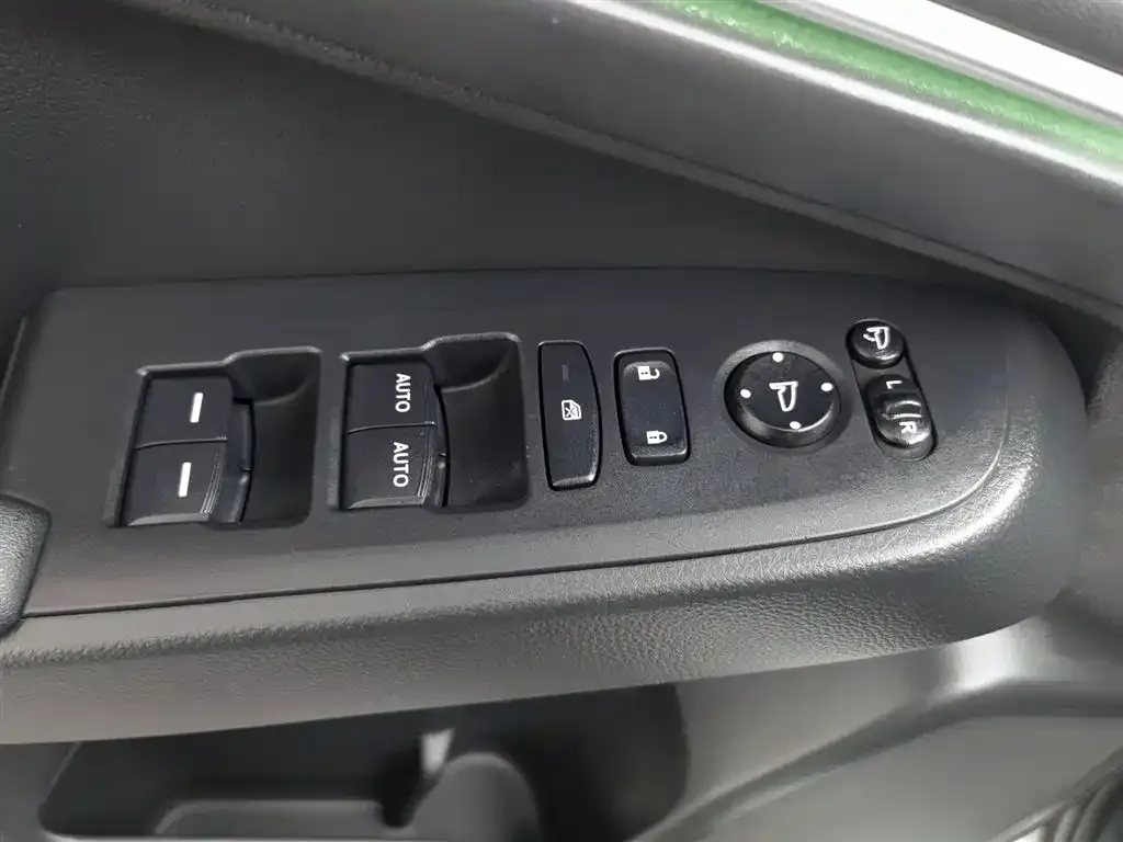 Honda e:NP1 2024 из CN, фото 9