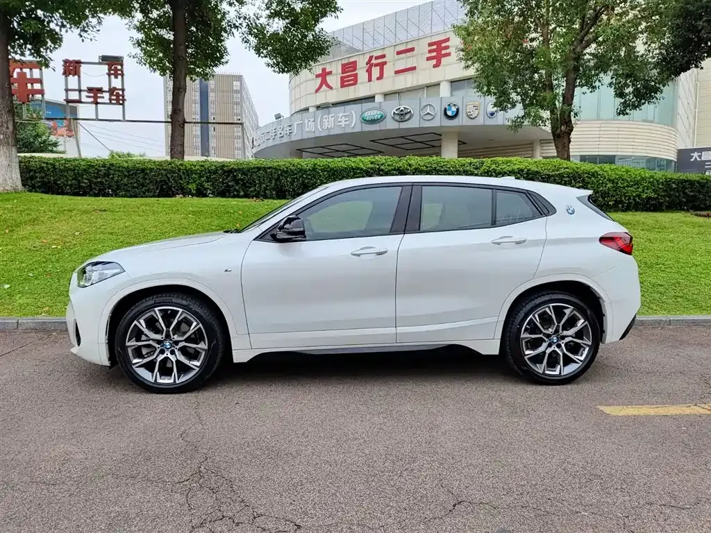 BMW X2 2022 из CN, фото 3