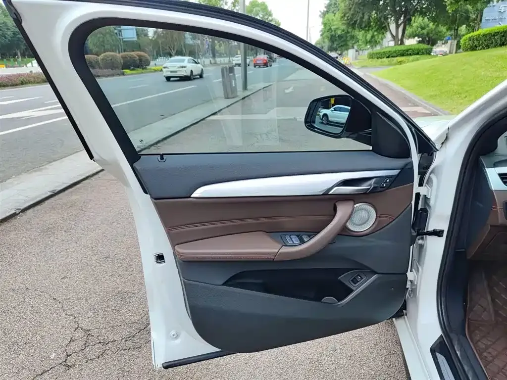 BMW X2 2022 из CN, фото 6