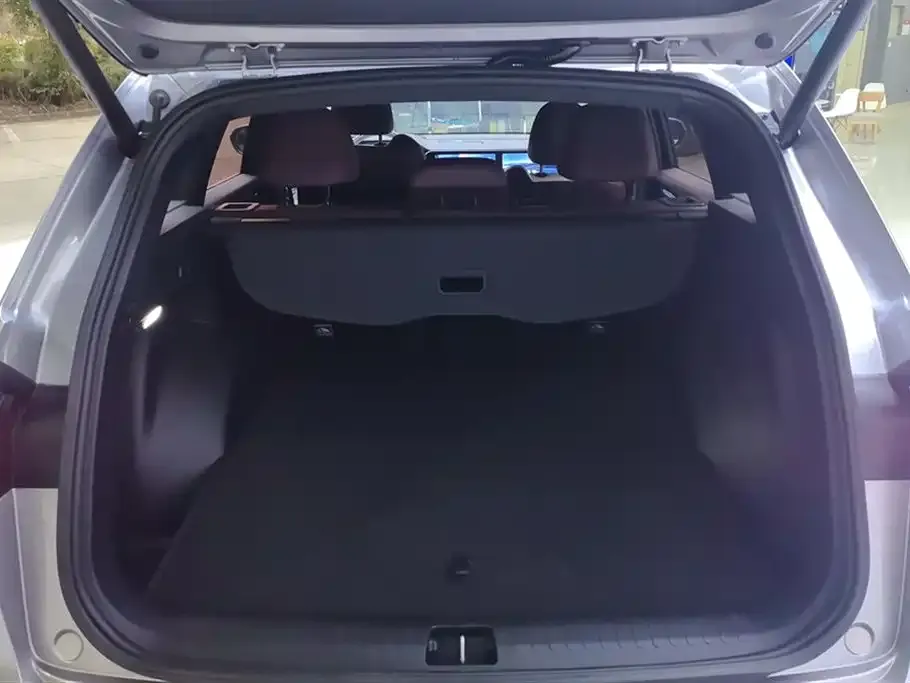 Geely Xingyue L 2022 из CN, фото 4