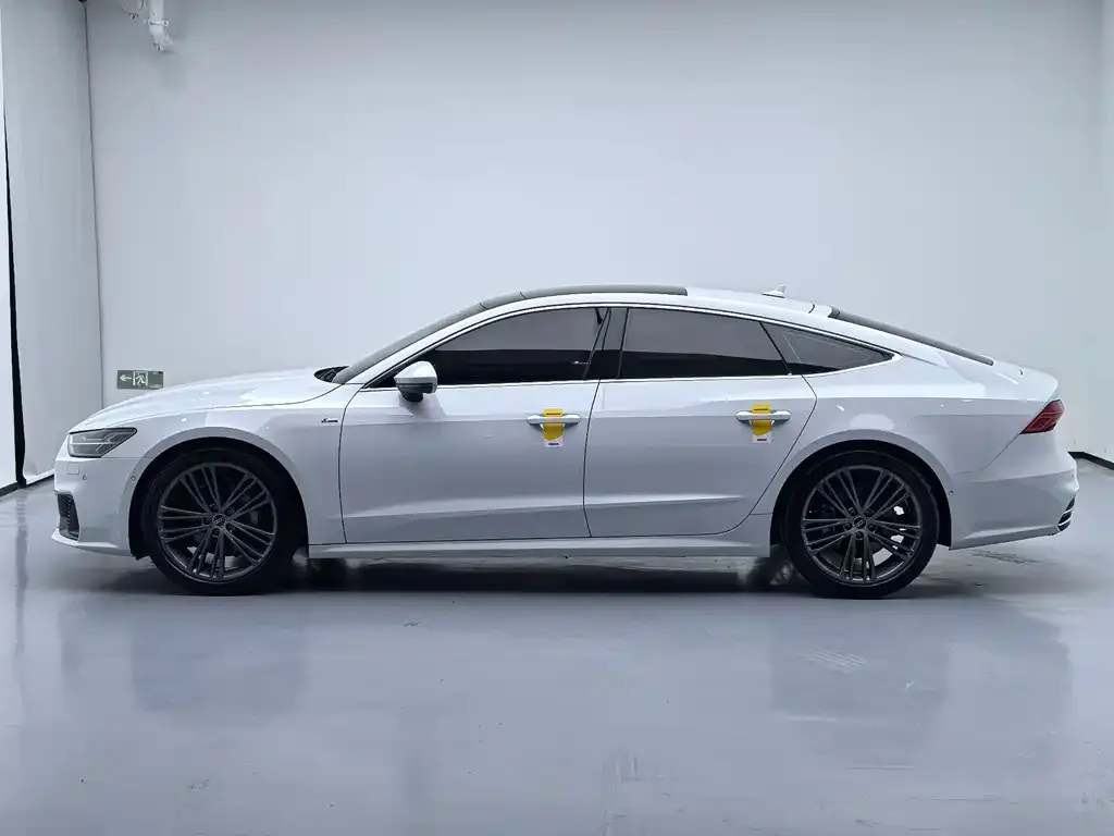 Audi A7 2024 из CN, фото 8