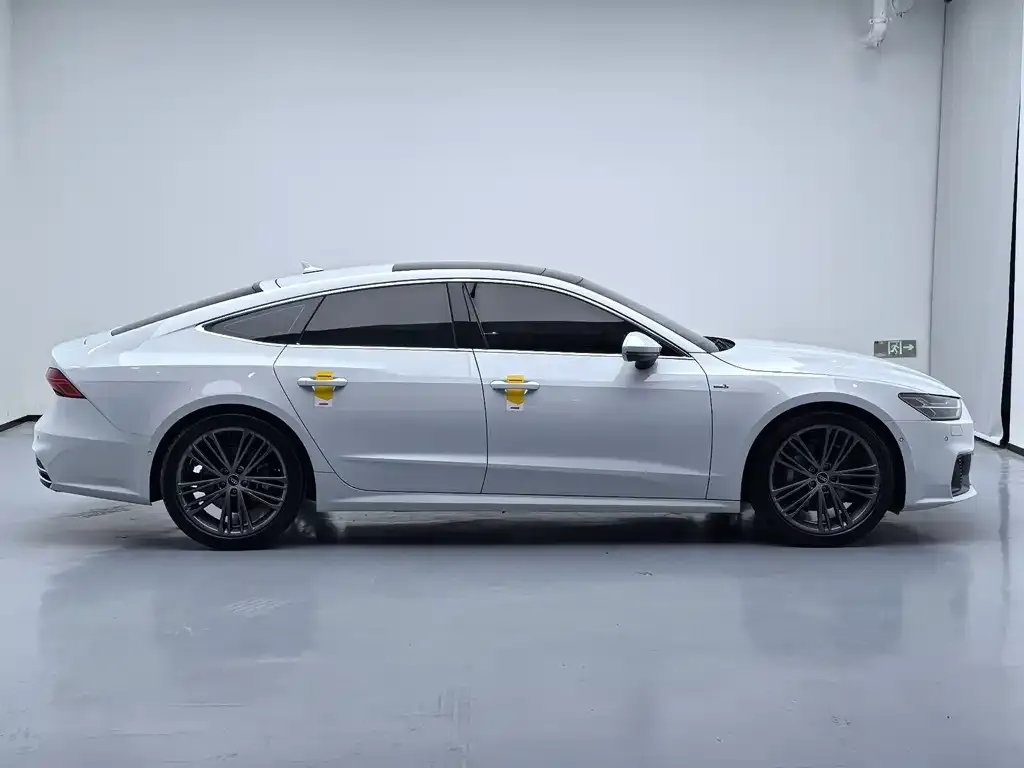 Audi A7 2024 из CN, фото 9
